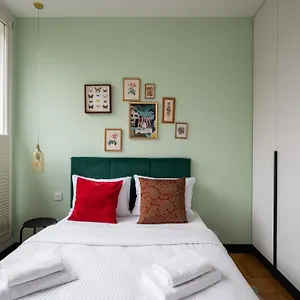 https://apt-bobrowiecka-cosy.warsawhotelspoland.com